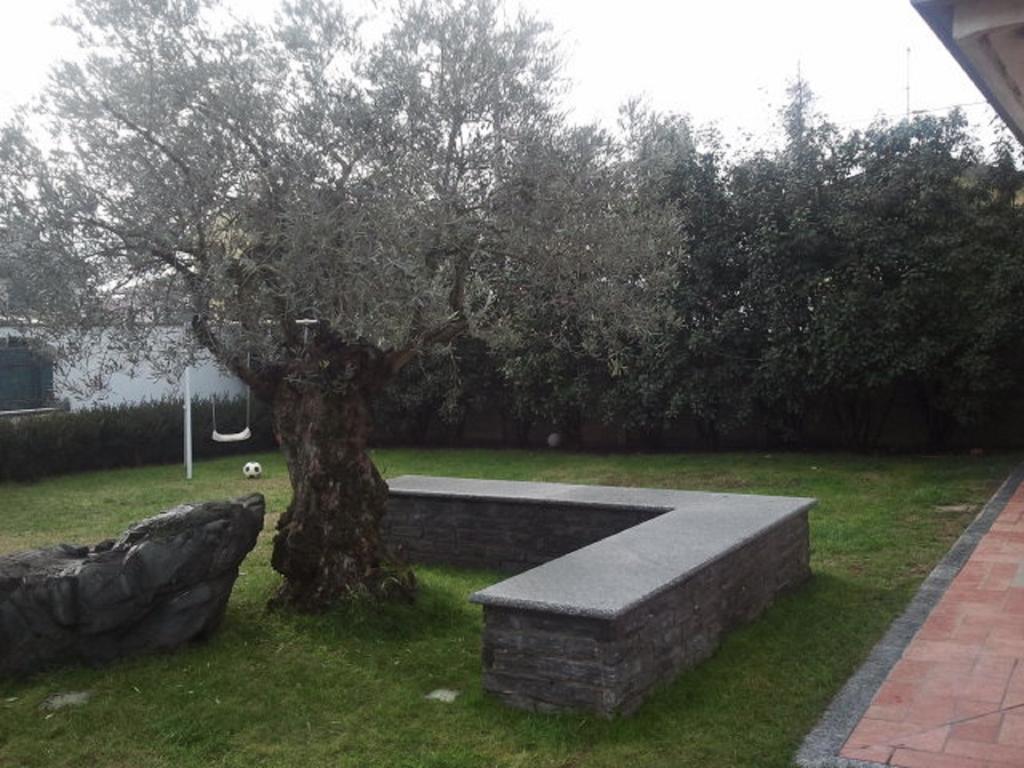 Crespi House Bed & Breakfast Parabiago Bagian luar foto