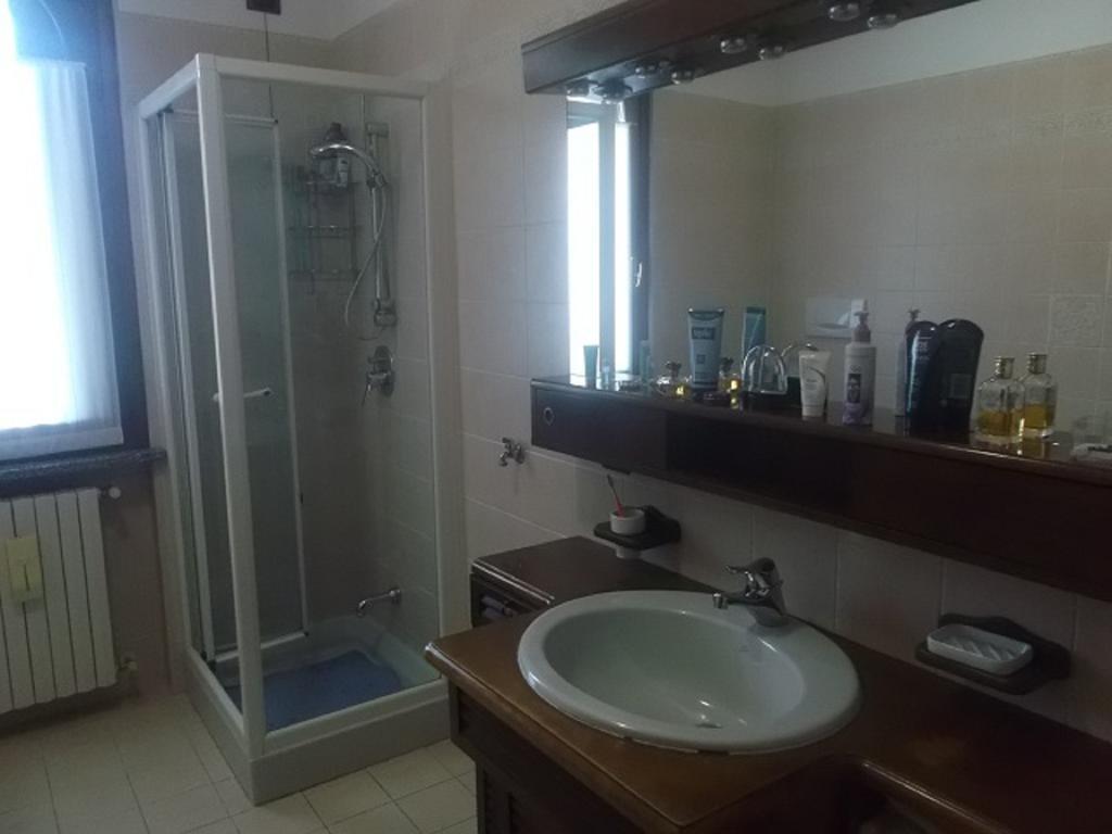 Crespi House Bed & Breakfast Parabiago Ruang foto